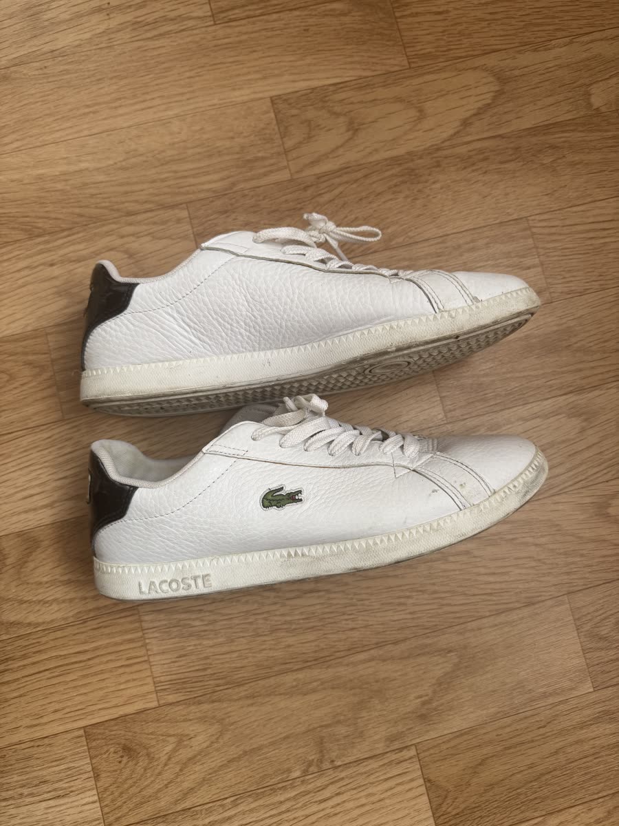 baskets Lacoste Graduate taille 39 blanches contrefort noir verni à lacets — Bon Etat — à Paris